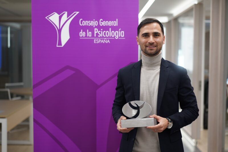 El ontinyentí Alejandro Pereira distinguido a nivel nacional por desarrollar un software de prevención e intervención en la salud mental para empresas