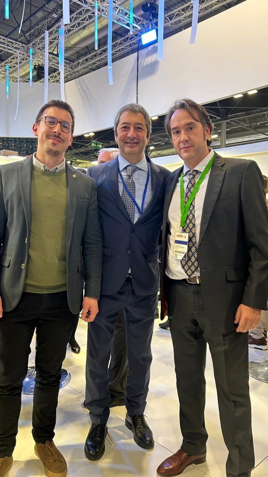 Los diputados autonómicos de VOX José María Llanos, Jesús Albiol