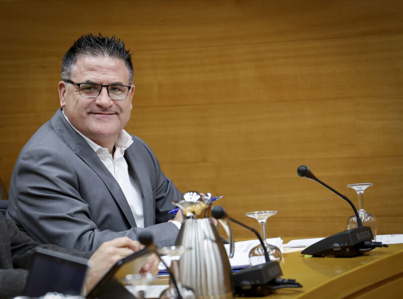 González de Zárate: “El gobierno de Sánchez que reanude el proyecto de la estación central de Valencia”