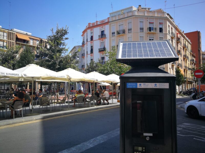 Los vehículos con etiqueta cero de la DGT podrán aparcar gratuitamente en todas las zonas ORA en Valencia