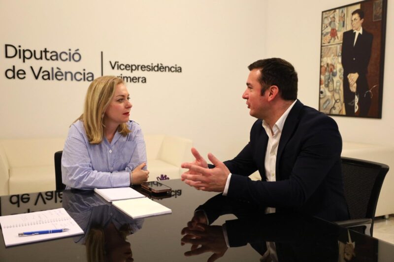 La Diputació de Valencia aprobará este mes una dotación de 200.000 euros para las comparsas de moros y cristianos