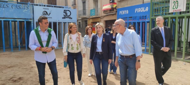 Elisa Núñez destaca que las fiestas patronales de muchos pueblos no serían lo mismo sin los “bous al carrer”, y pide que cesen los ataques a la fiesta