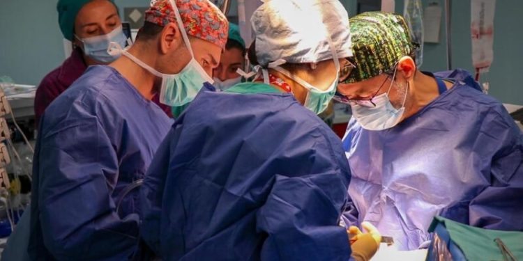 El Hospital La Fe registra un incremento del 30,5 % de trasplantes y un 50 % más de donaciones de órganos