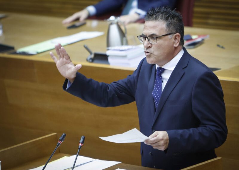 Joserra González de Zárate: «El Altet es el único aeropuerto con más de 15 millones de pasajeros anuales que no tiene conexión de tren