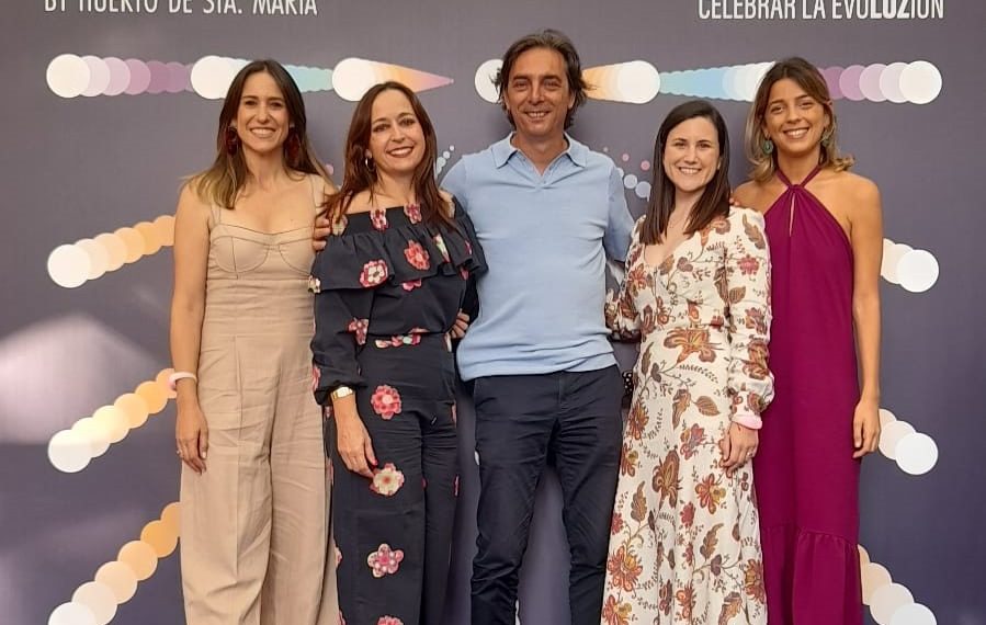 La cuidadora virtual del grupo Ribera, Lola, premio MIA de Innovación en el Club de Marketing del Mediterráneo