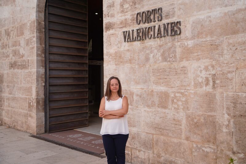 La diputada Mar Galcerán rompe barreras con su participación en el festival internacional UnderOne de la Universidad de Northampton