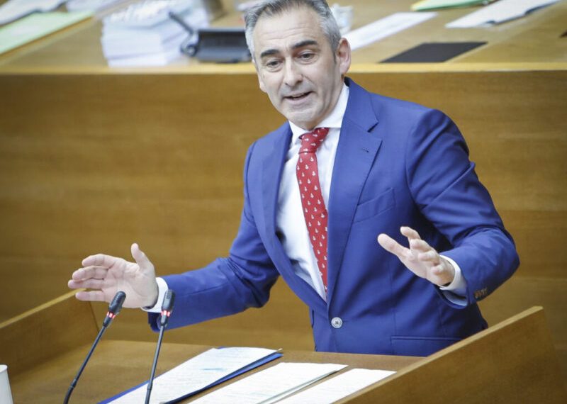 Miguel Barrachina exige al Gobierno frenar la reforma de los fondos europeos que afecta a la PAC y a los agricultores jubilados.