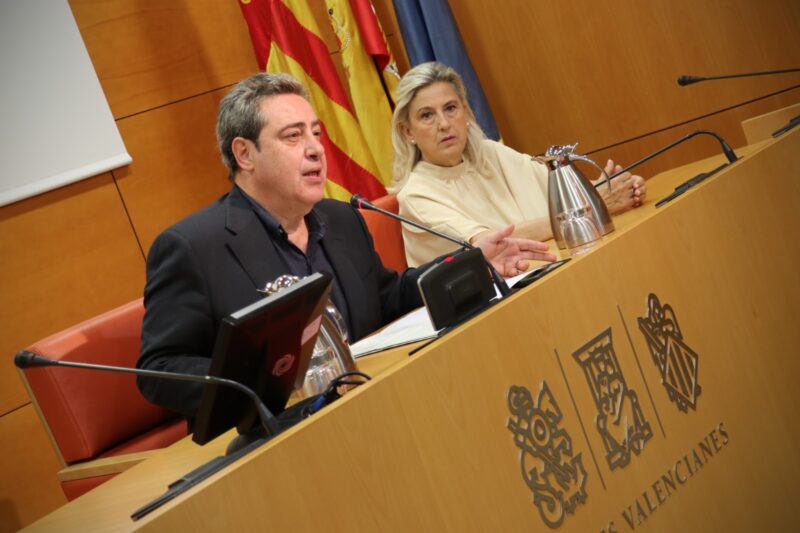 VOX presenta un escrito para que no se coloquen banderas no oficiales en las Cortes Valencianas