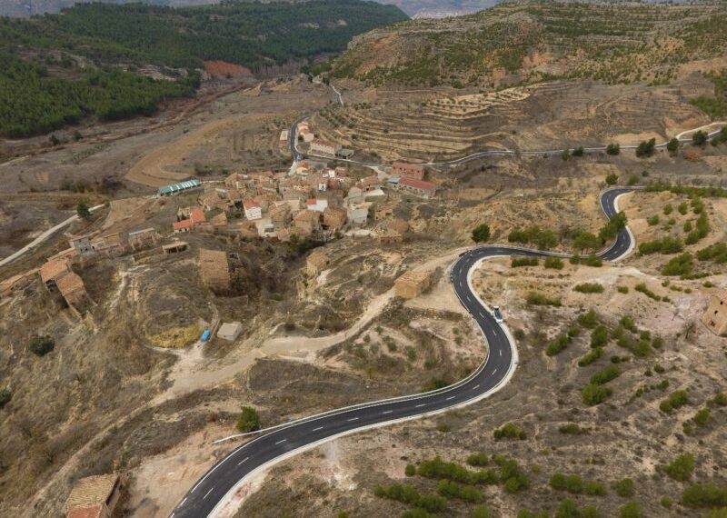 La Diputación de Valencia amplía sus ayudas a los ayuntamientos para fomentar la movilidad de los vecinos de zonas rurales