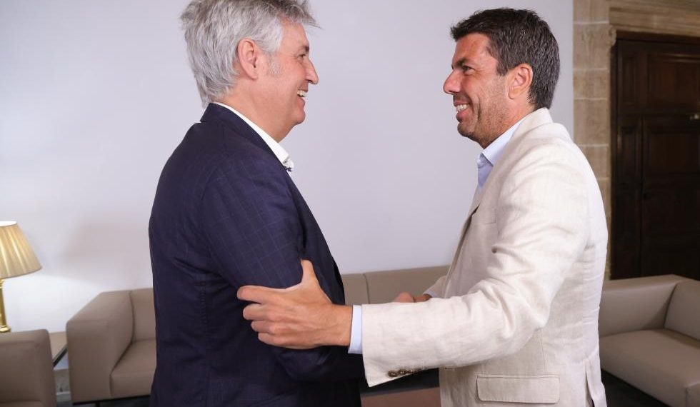 Lo Rat Penat condena les actuacions violentes del pancatalanisme contra el President Carlos Mazón