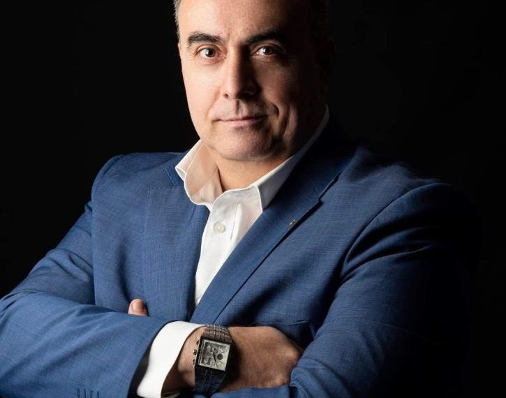 Juan Carlos Galindo, candidato para el jurado de las Falleras Mayores de Valencia