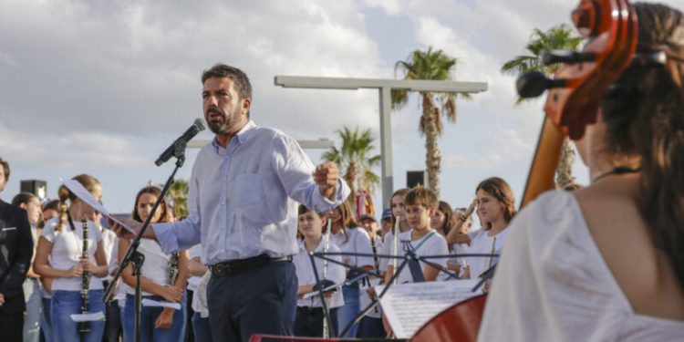 Mazón: “Más de 200.000 alumnos tendrán este curso dos horas lectivas semanales de música”