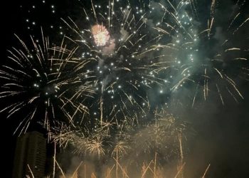 Valencia ofrecerá dos espectáculos pirotécnicos para celebrar el Día de la Comunitat, la Nit de Llum del día 8 y la mascletà del 9 d’Octubre