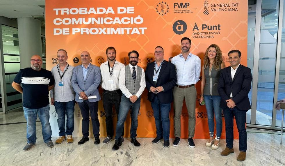 El director general de Comunicación resalta la necesidad de los medios de información locales para divulgar la cultura y la identidad de los pueblos