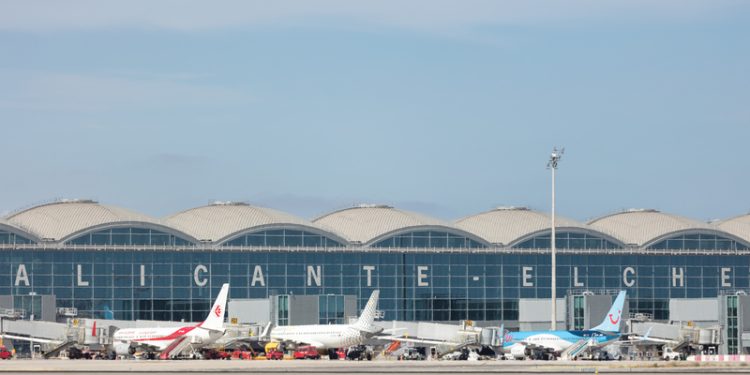 Ampliación de los aeropuertos de Alicante-Elche y Valencia