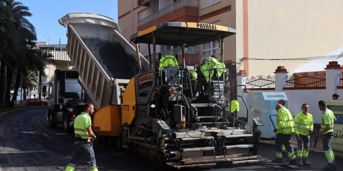 Cullera inicia el asfaltado de más de una veintena de calles
