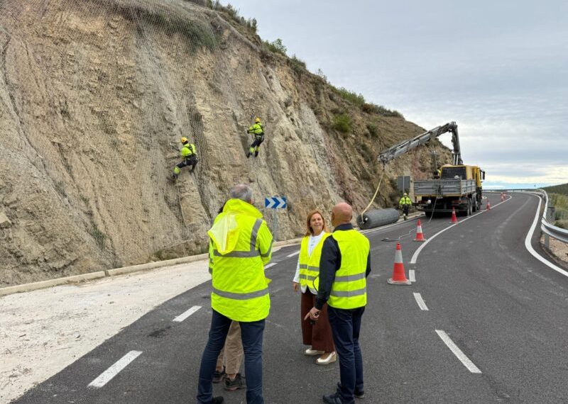 La Diputació de València habilitará una vía peatonal para acceder con seguridad a la Ruta de los puentes colgantes de Chulilla
