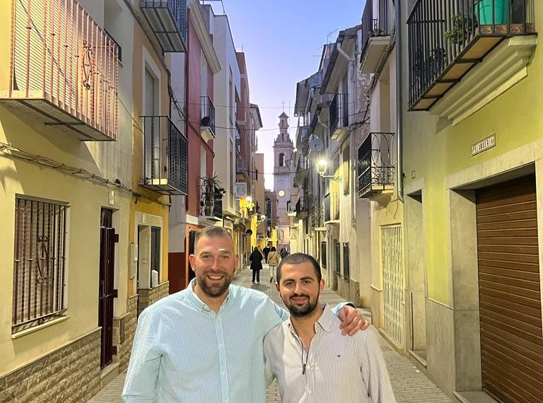 Navarro asume la portavocía del PP en Navajas con el reto de continuar el trabajo de Daniel Meseguer