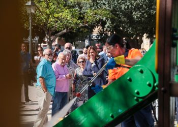 La alcaldesa destinará 350.000 euros para la desinfección de los parques