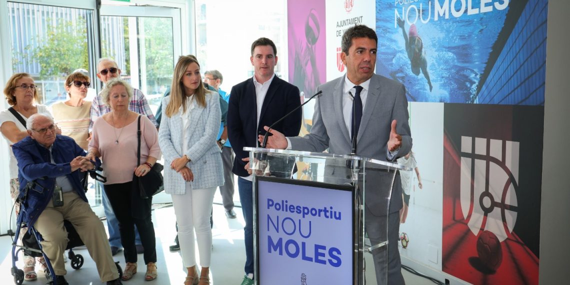 Inauguración del Polideportivo Nou Moles