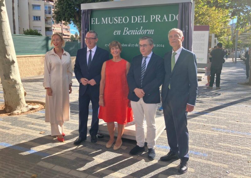Benidorm se convierte en un museo al aire libre gracias a la exposición del Prado en las Calles