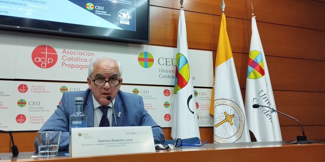 Gran éxito de las jornadas sobre leyenda negra e hispanidad celebradas ayer en el Palacio Colomina de Valencia