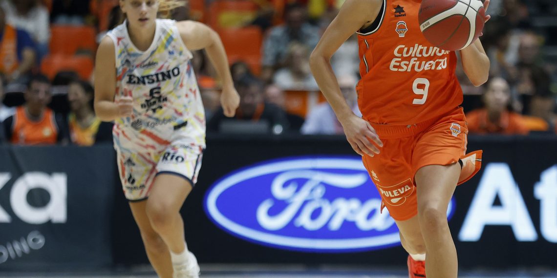Primer viaje de LF Endesa a la cancha de Durán Maquinaria Ensino