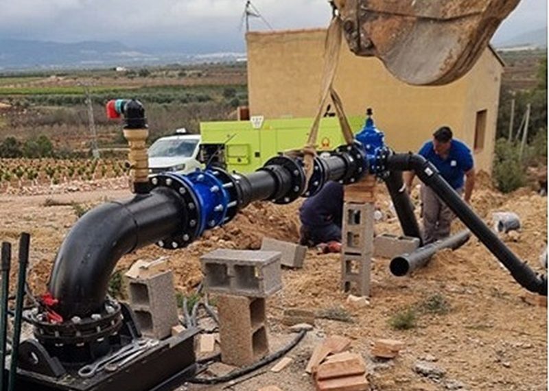 La Diputación garantiza el suministro de agua potable a Villar del Arzobispo tras los daños causados por la DANA