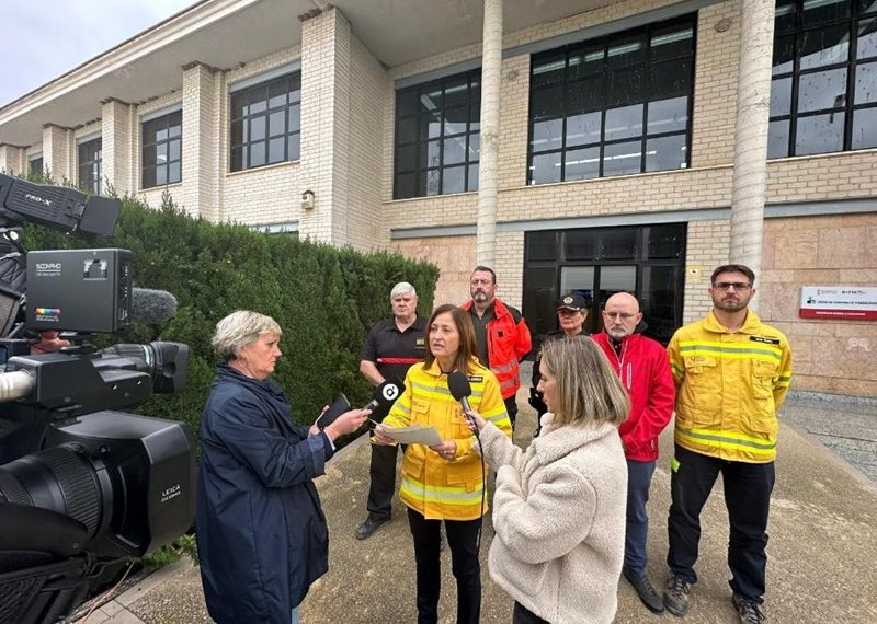 Un total de 99 camiones trabajan en la evacuación de lodos para abordar la prioridad fijada por el CECOPI