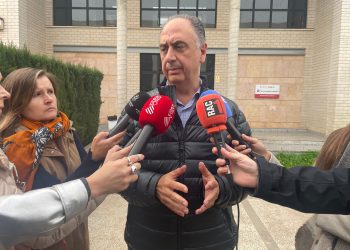 Emergencias impulsa la extracción de lodos y limpieza en 66 garajes de 13 municipios afectados por la DANA