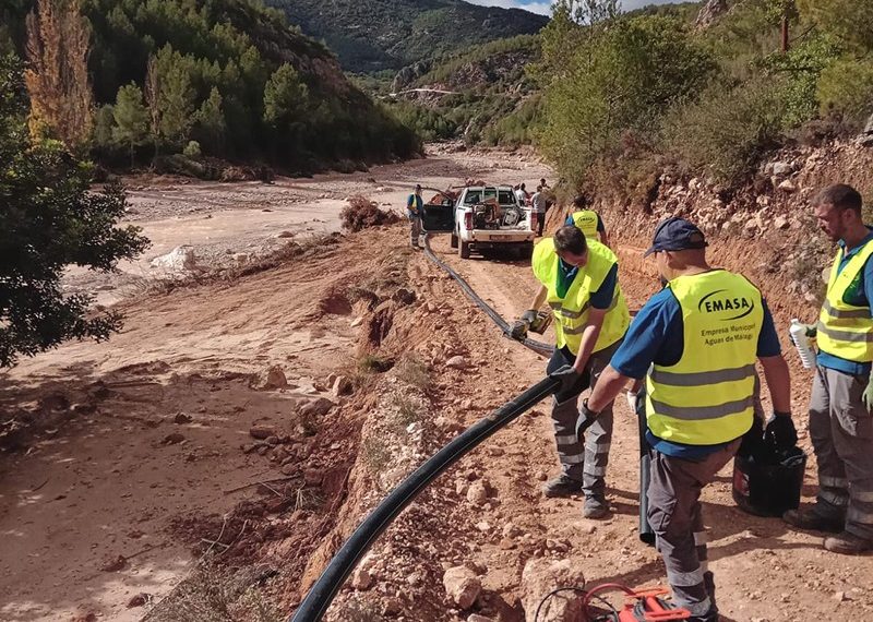 La Diputación instala tres quilómetros de tubería para abastecer de agua potable a Sot de Chera