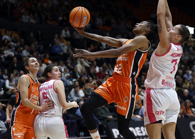 Valencia Basket logra su séptima victoria consecutiva en LF Endesa y mantiene su invicto