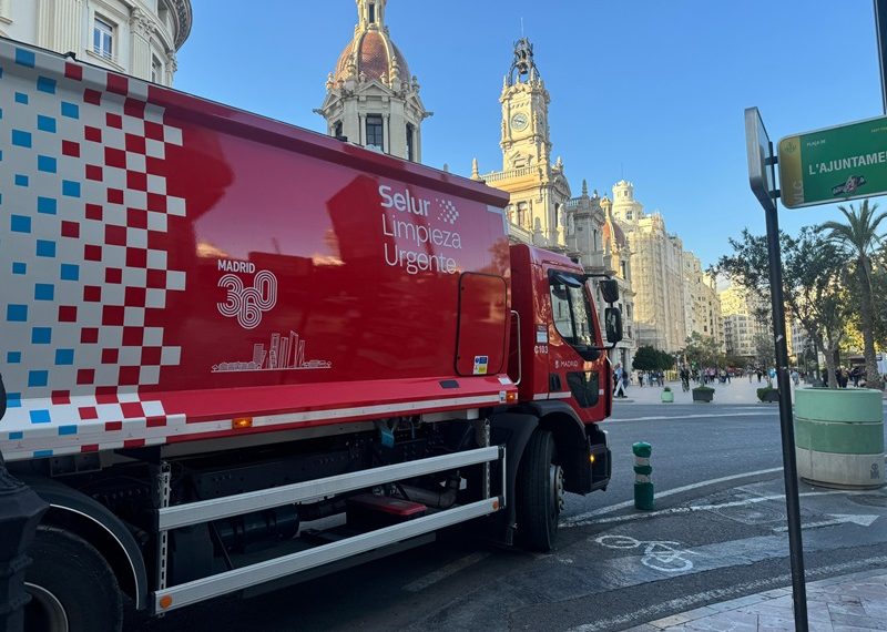 Valencia refuerza la recogida de residuos en zonas no afectadas por la DANA
