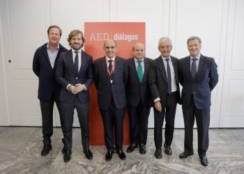 Silvestre Segarra, CEO de Porcelanosa: «será un reto ayudar a esta gente a tan pocos kilómetros de casa»