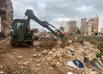 El Ejército de Tierra se moviliza, con capacidades y efectivos de toda España, para restaurar la normalidad en las localidades afectadas por la DANA