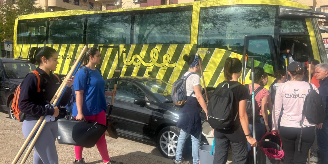 L’Eliana se vuelca con los damnificados por la DANA