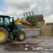 Agricultura gestiona el reparto de alimento y agua a consecuencia de la DANA