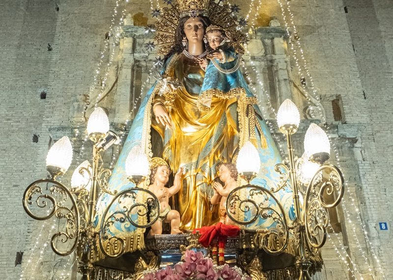 La imagen peregrina de la Virgen de los Desamparados visitará la próxima semana parroquias y zonas afectadas por la DANA