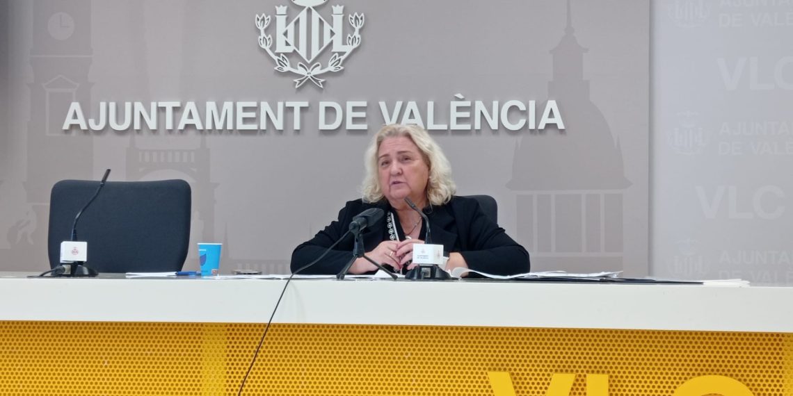 El Ayuntamiento de Valencia aprueba el presupuesto junto con una batería de medidas fiscales para hacer frente a la DANA
