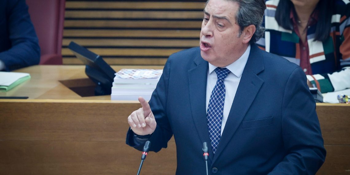 José María Llanos (VOX) a Mazón: “Si quieren gestionar bien, cesen inmediatamente al secretario autonómico, destitúyanlo”