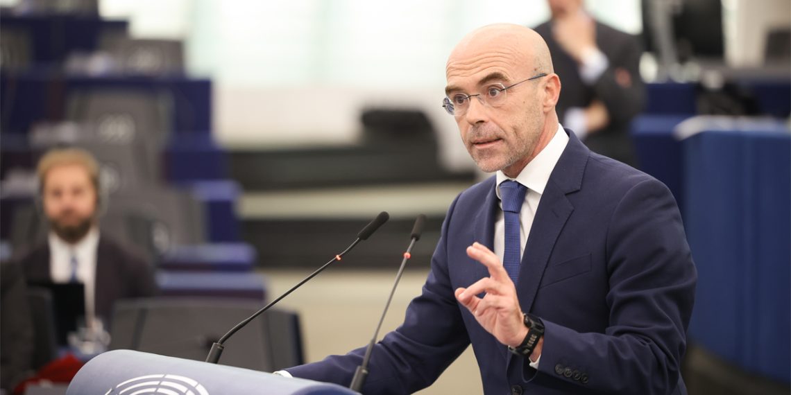 Jorge Buxadé “Este Estado Autonómico fallido ya no nos sirve”, “ Hay que reconstruir otro sobre los principios de unidad, eficacia y riguroso control del gasto”, tras lo ocurrido en Valencia