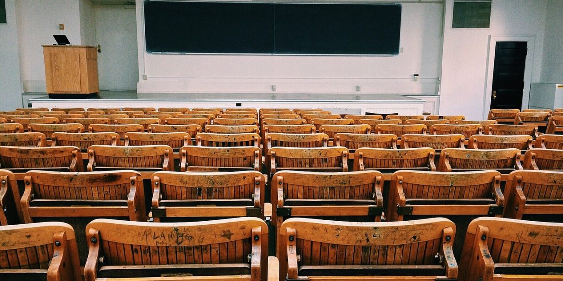 El Consell aprueba convenios para financiar las cátedras de desarrollo sostenible de las cinco universidades públicas valencianas
