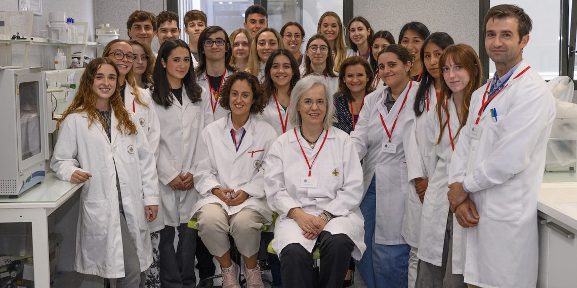 “Te puede tocar a ti”, nueva campaña de la CEU UCH ante el aumento de las infecciones bacterianas resistentes a los antibióticos