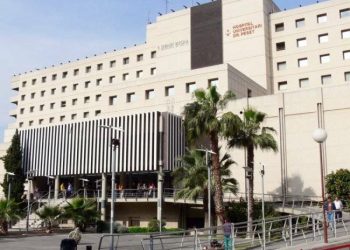 Sanidad coordina voluntarios de profesional sanitario en las zonas afectadas por la DANA