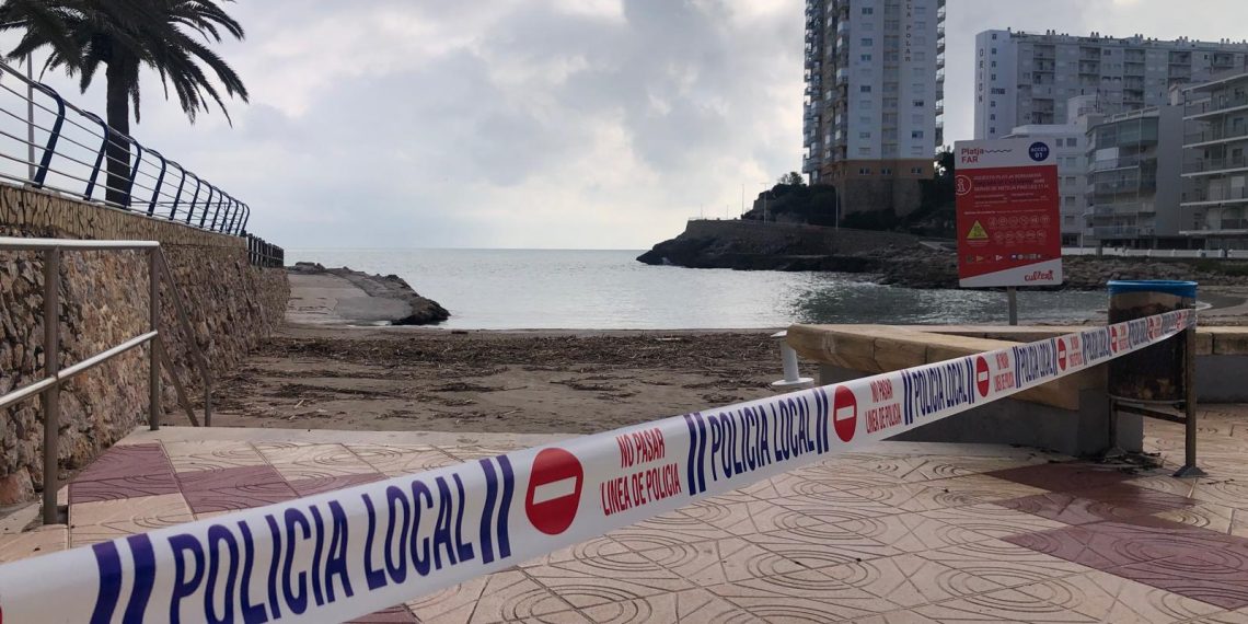 Comienza la limpieza de playas en Cullera