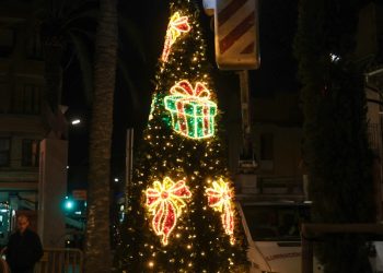 El Ayuntamiento de Valencia refuerza la iluminación navideña en las tres pedanías afectadas por la Dana