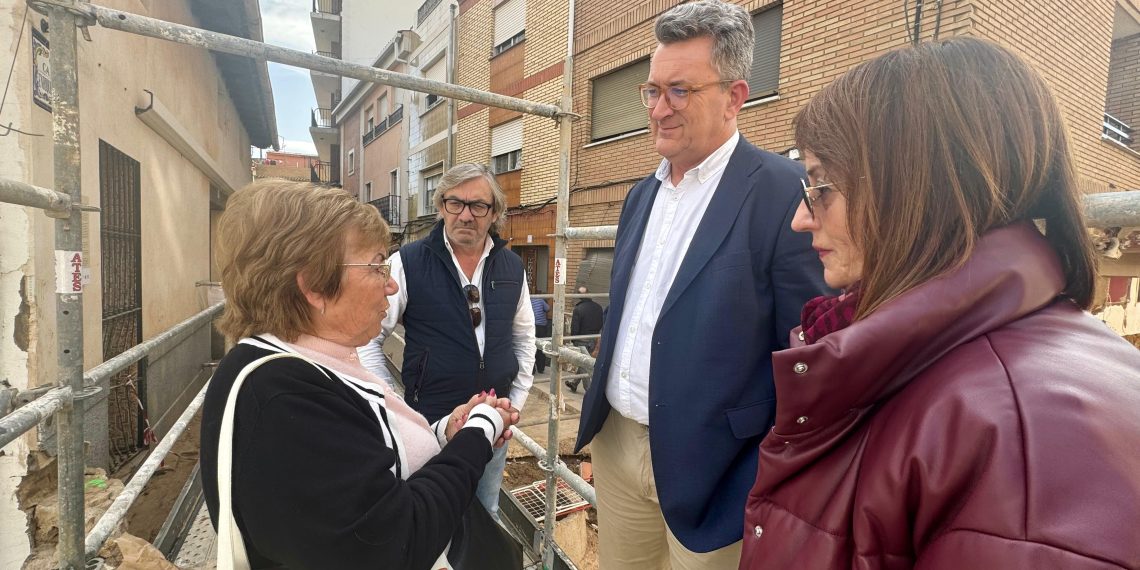 La Generalitat comienza los trabajos previos para la recuperación de pasarelas y puentes dañados en Chiva y Loriguilla