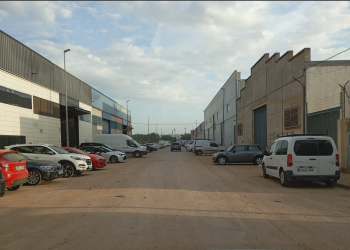 Finalizan las labores de limpieza en las tres áreas industriales de Aldaia