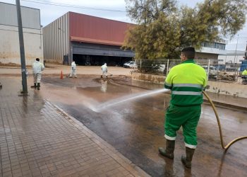 La limpieza de áreas industriales afectadas avanza con una ejecución de más del 80 %