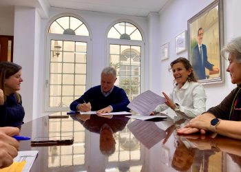 L’Eliana firma un convenio para impulsar el Proyecto Hábitat